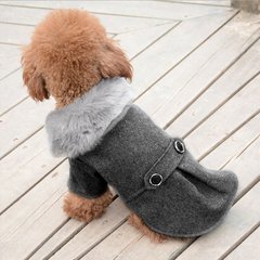 Пальто с меховым воротником для собак