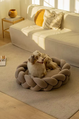 Лежанка для собак і котів Люпосанчик Stylish hand-crocheting plush Pet Bed, Dark Camel Люпосанчик